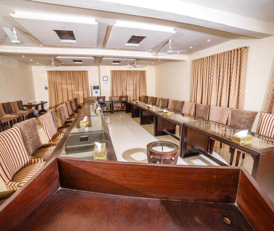 מלון פשאוור Vip House מראה חיצוני תמונה