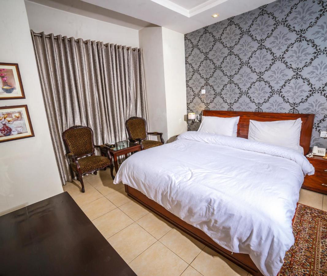 מלון פשאוור Vip House מראה חיצוני תמונה