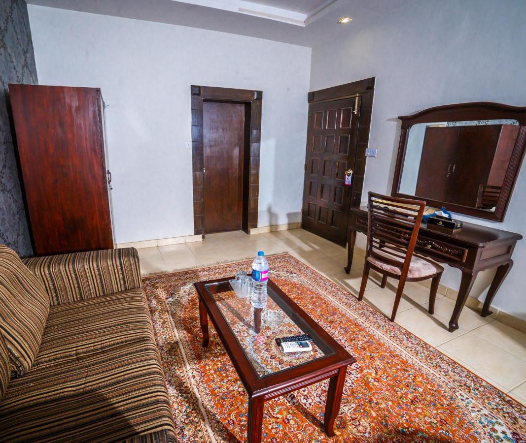 מלון פשאוור Vip House מראה חיצוני תמונה