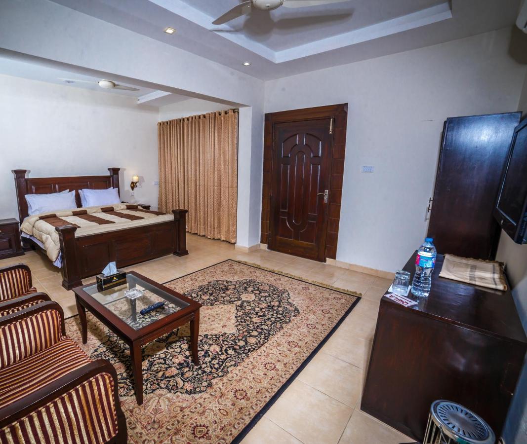 מלון פשאוור Vip House מראה חיצוני תמונה