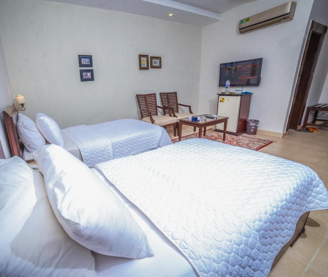 מלון פשאוור Vip House מראה חיצוני תמונה
