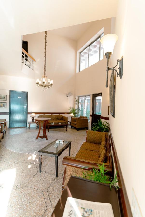 מלון פשאוור Vip House מראה חיצוני תמונה
