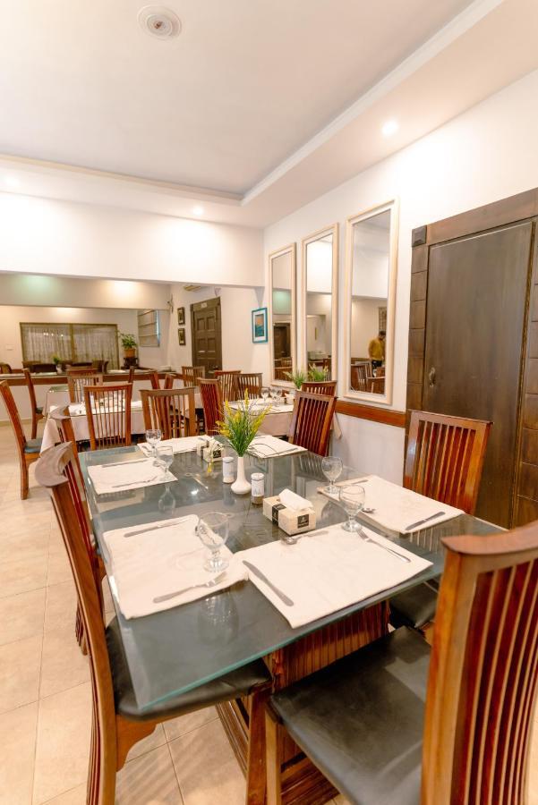 מלון פשאוור Vip House מראה חיצוני תמונה